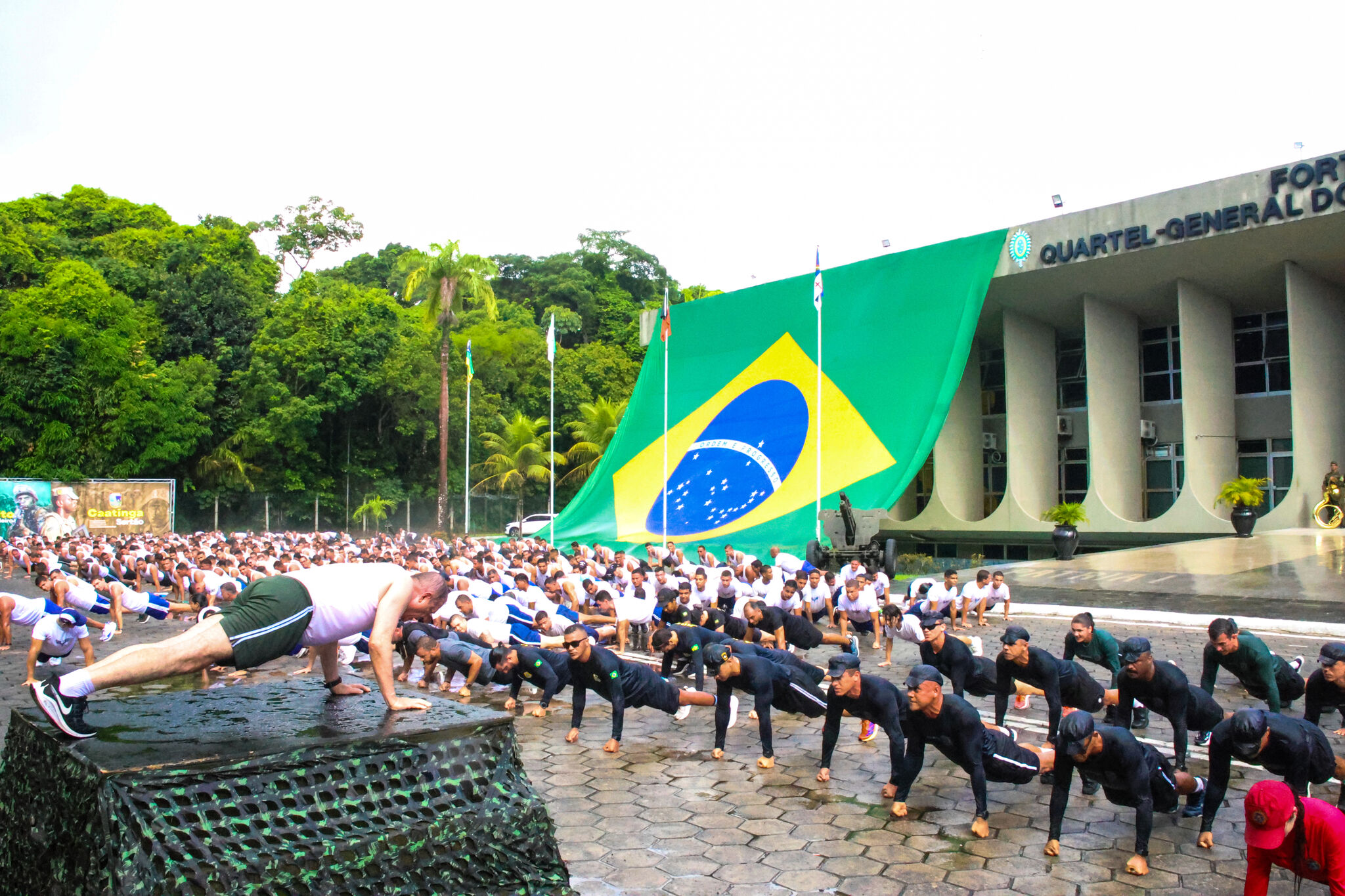 4H8A0606.jpg